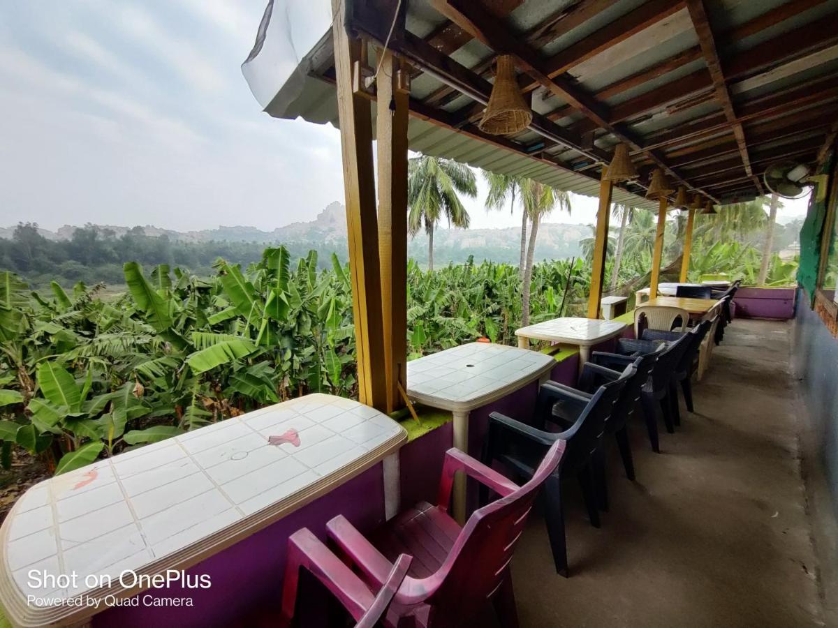 האמפי Archana Guest House River View מראה חיצוני תמונה