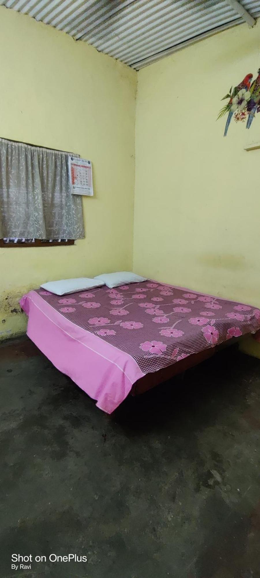האמפי Archana Guest House River View חדר תמונה